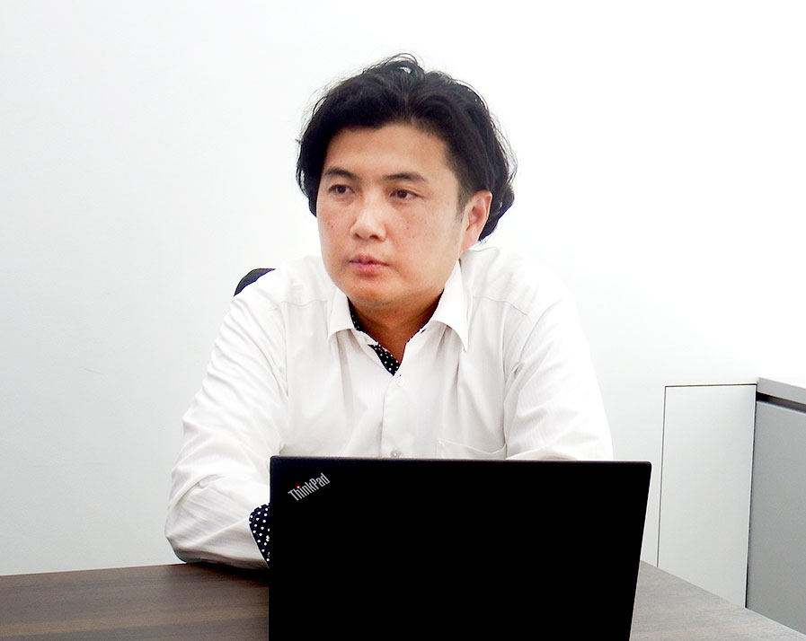 長友氏